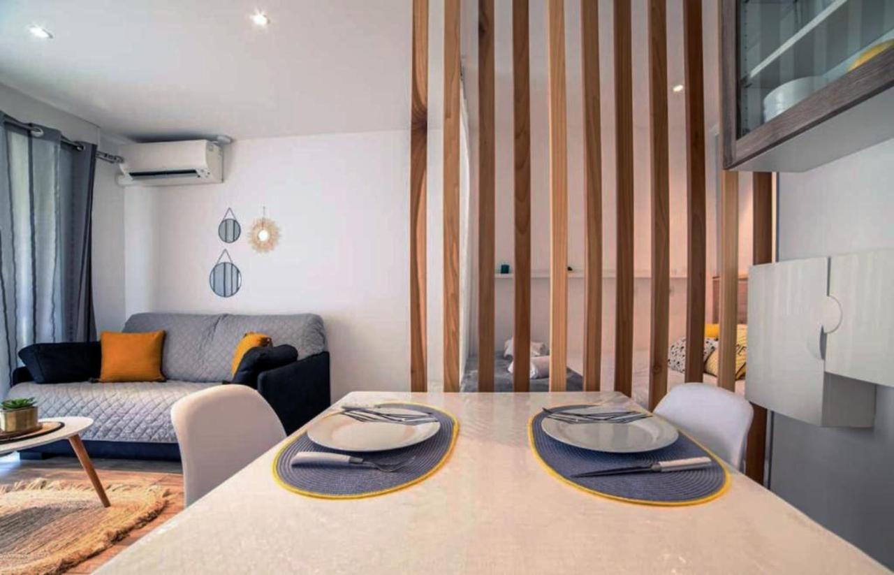 Cosy Center - Rue D'antibes - 200m Plage- Clim - Wifi - Unique *